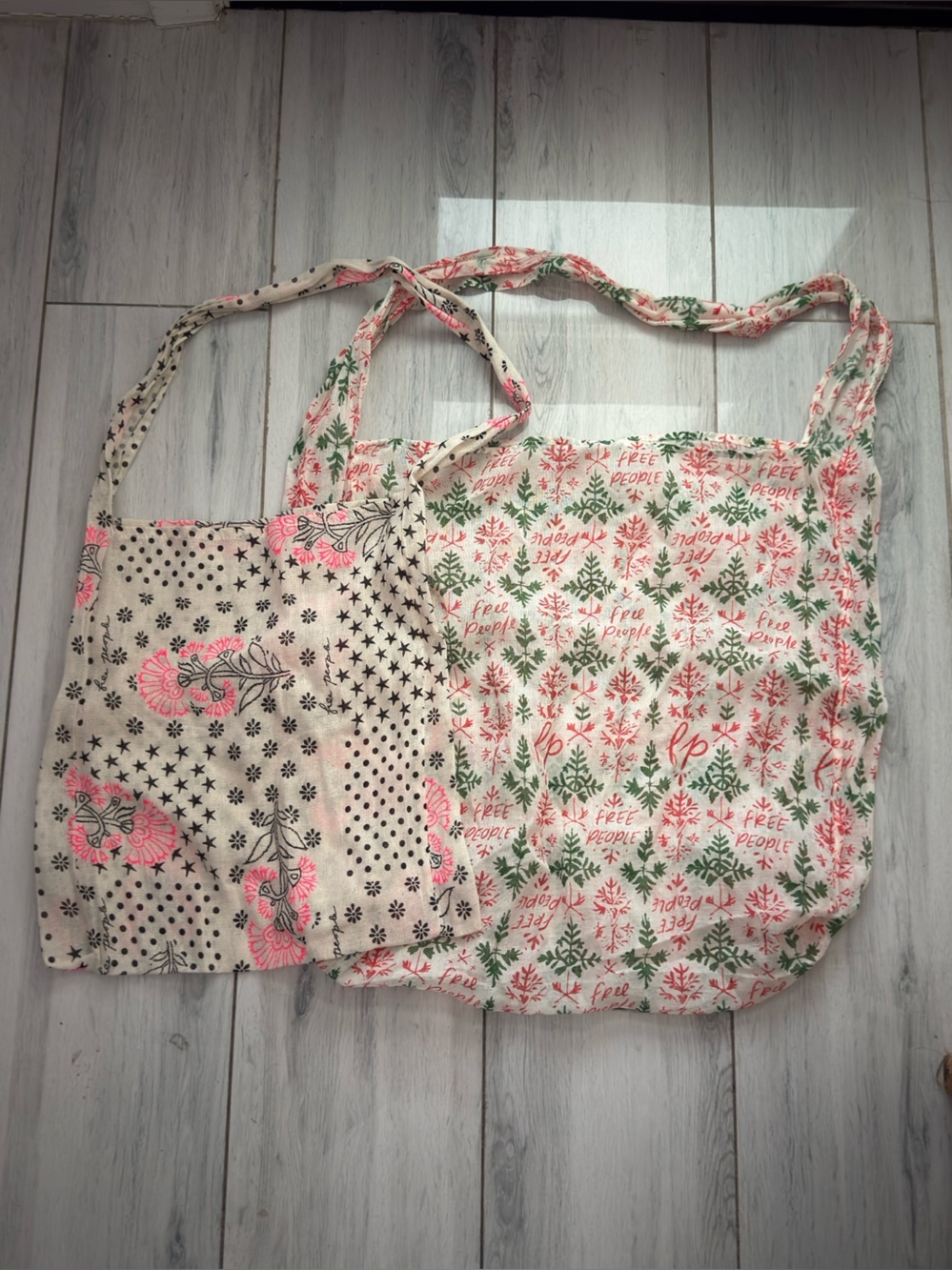 2 FREE PEOPLE REUSABLE TOTES Crossbody Shoulder Bags GAUZE KNIT BOHO BAGS